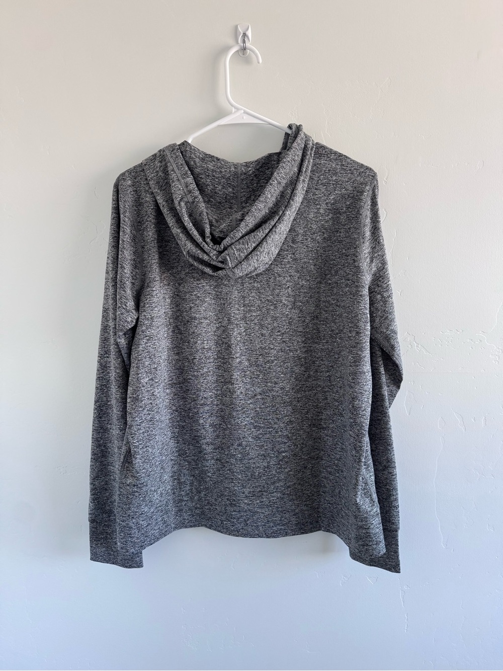 Vuori Halo Performance Hoodie 2.0 Heather Grey LARGE - Picture 5 of 5